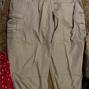 Gall’s Khaki  Cargo Pants 54